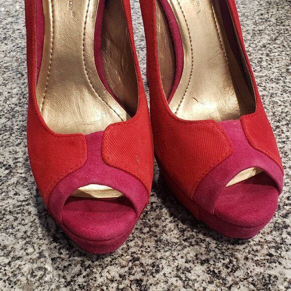 BCBG Jodeci Raspberry Textured Suede Open-toe Platform heel Pumps - Picture 6 of 6